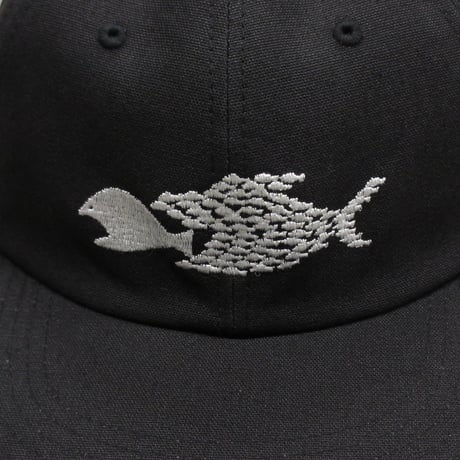 GARBAGE / HARD BRIM 6 PANEL CAP LOW (SOLIDARITY) / BLACK (WHITE EMB)