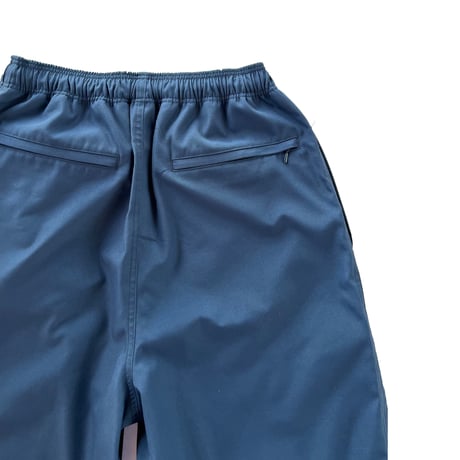 COMFORTABLE REASON / CROPPED SHORTS / WORK BLUE