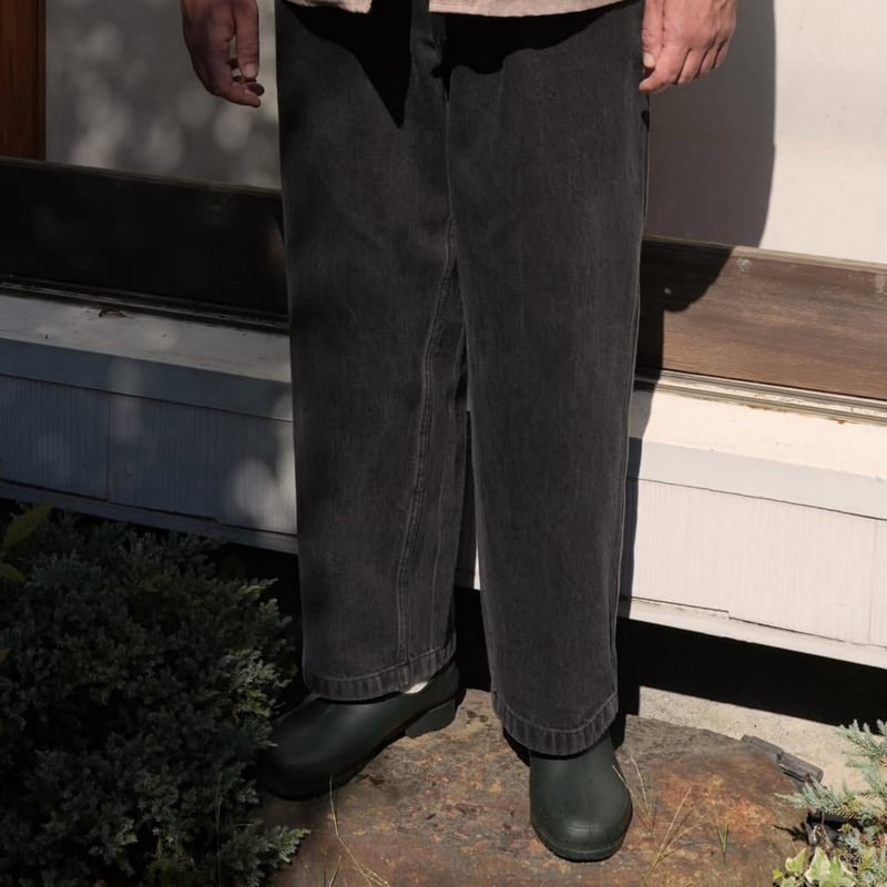 NOROLL / THICK WALK PANTS / BLACK DENIM | Sopho