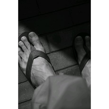 PHIGVEL MAKERS & Co. / LEATHER BEACH SANDAL / BROWN