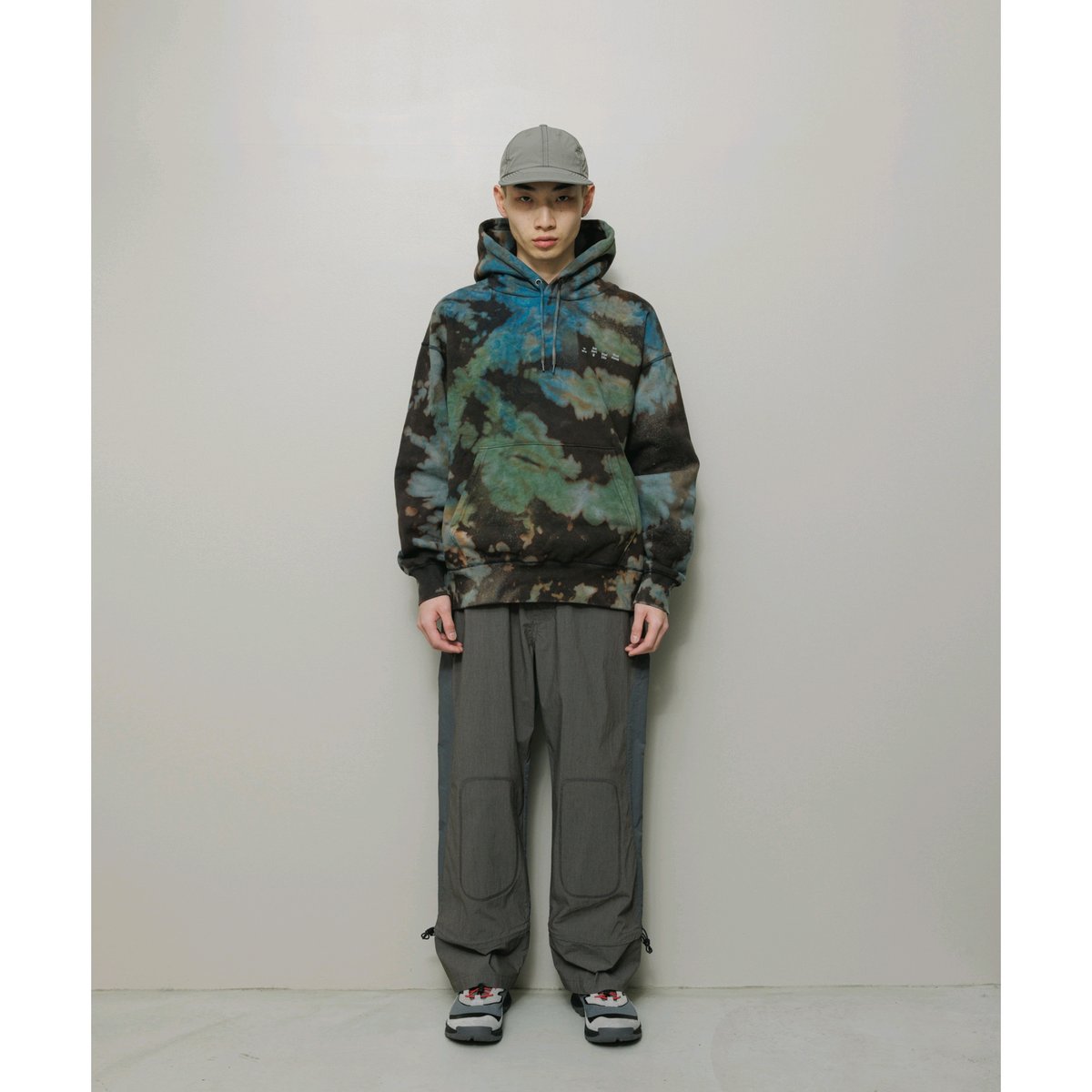 BAL / LOGO TIE DYE HOODIE by YUKIDYE / BLACK | 