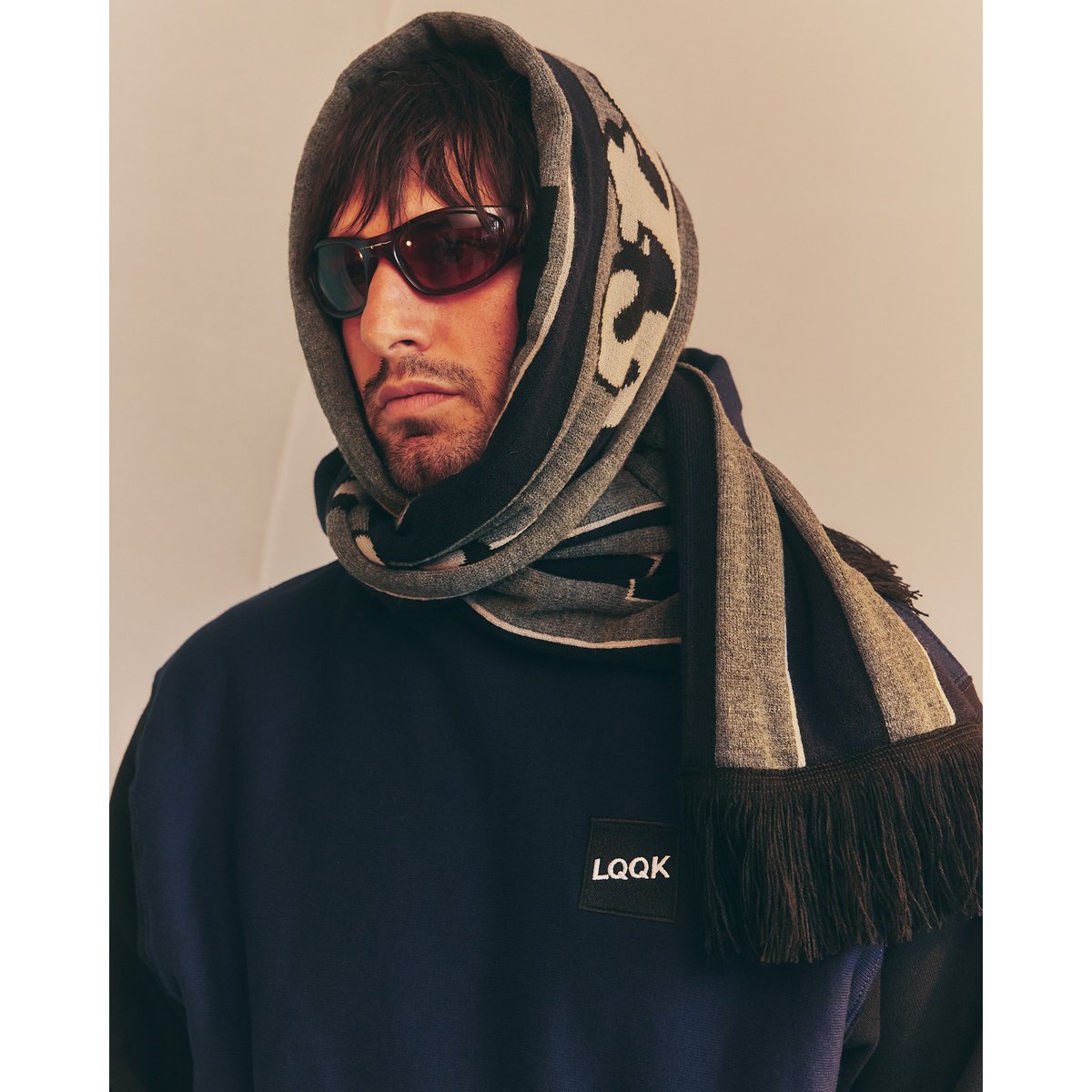 LQQK STUDIO / KNIT SCARF / NAVY | Sophomore