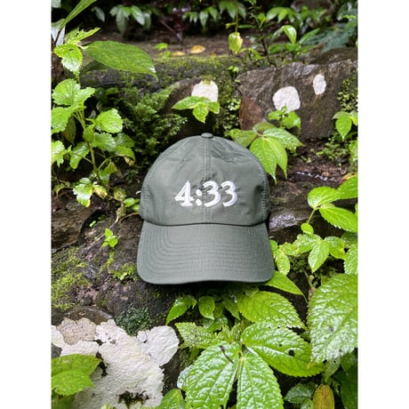 GARBAGE / PRE CURVE BRIM 6 PANEL CAP (4:33) / OLIVE (WHITE EMB)