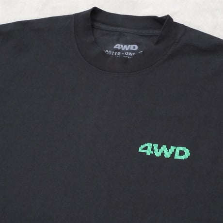 4WD  (4 WORTH DOING) / HALF TONE LOGO SS TEE / BLACK / GREEN