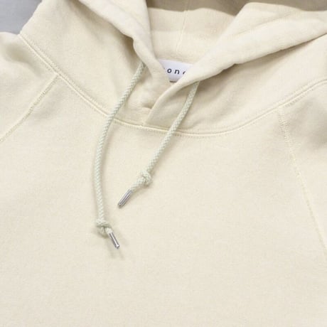 tone / HEAVY WEIGHT HOODED SWEAT / CREAM