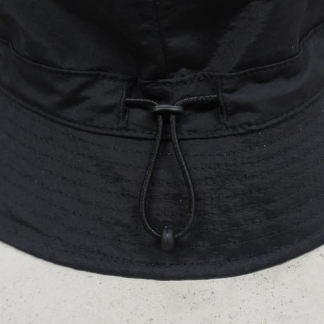 tone / REVERSIBLE HAT / CHACOAL