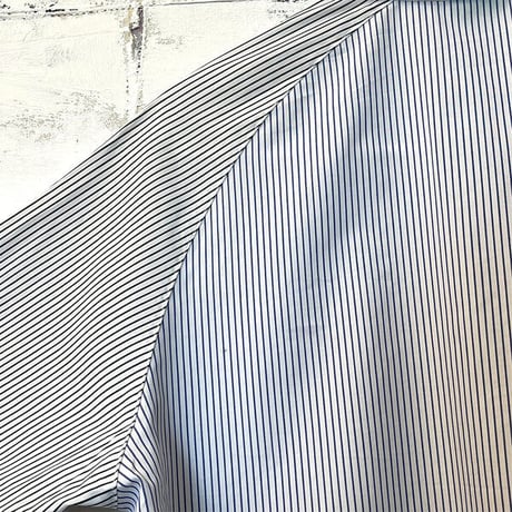 4WD  (4 WORTH DOING) / STRIPE CONTRAST BUTTON DOWN / NAVY/BLACK