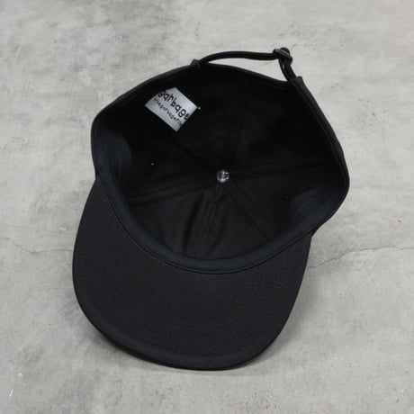 GARBAGE / HARD BRIM 6 PANEL CAP LOW (SOLIDARITY) / BLACK (WHITE EMB)