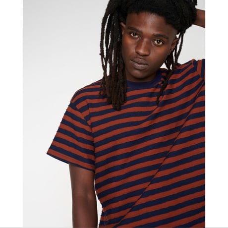 BRAIN DEAD / DENNY BLAINE STRIPED T-SHIRT / NAVY/LIGHT BROWN