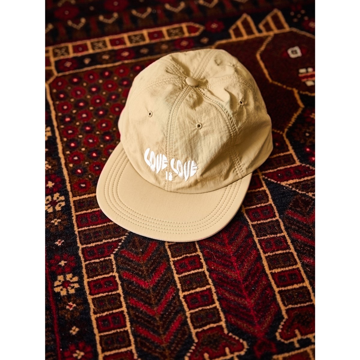 帽子 twoness SOFT BRIM CAP HEIWA garbage GARBAGE / SOFT BRIM 6 PANEL CAP (LOVE) / KHAKI