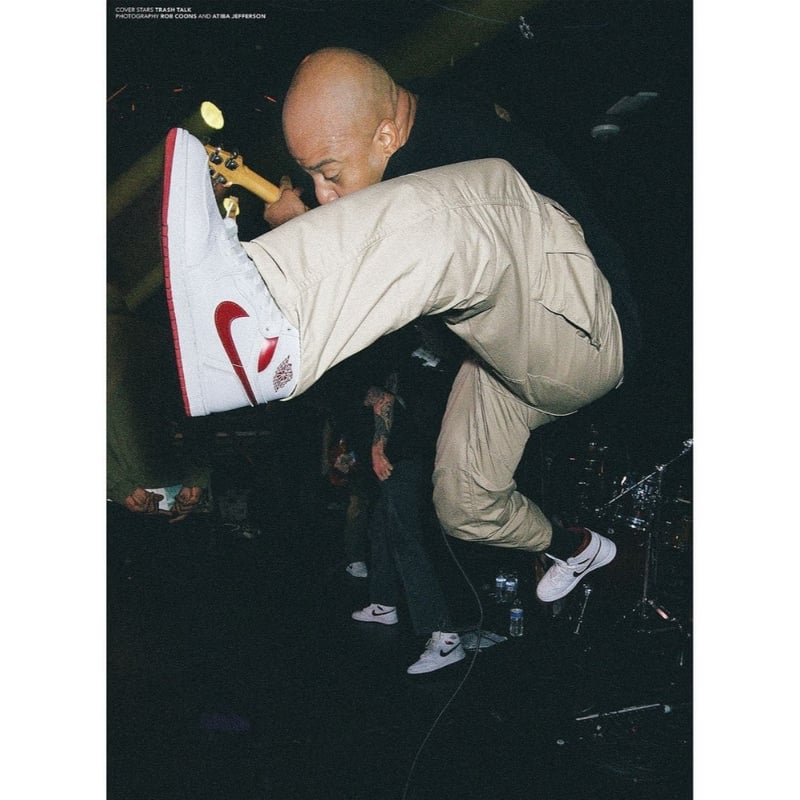 【Supreme激レアポスター付き】SNEEZE MAGAZINE No. 22 Supreme激レアポスター付き】SNEEZE MAGAZINE No. 22