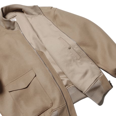 tone / WOOL MELTON BOMBER JACKET / PALE GOLD