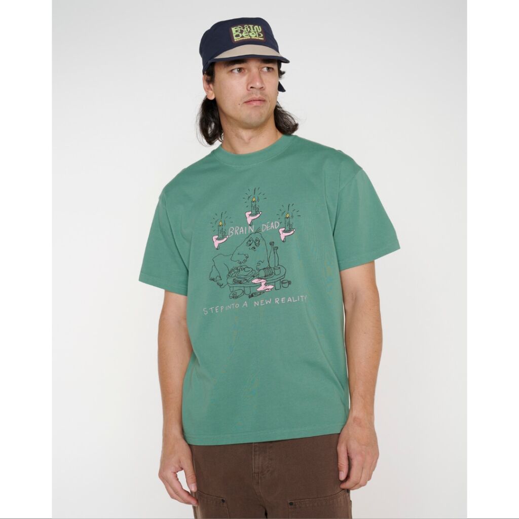 BRAIN DEAD / NEW REALITY T-SHIRT / GREEN | Soph