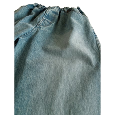 COMFORTABLE REASON / FADE STRAIGHT DENIM / SAND BLUE