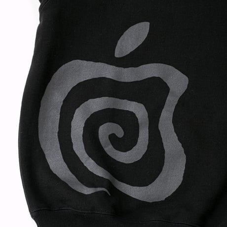 SOL soonerorlater / APPLE SWEATSHIRTS / BLACK