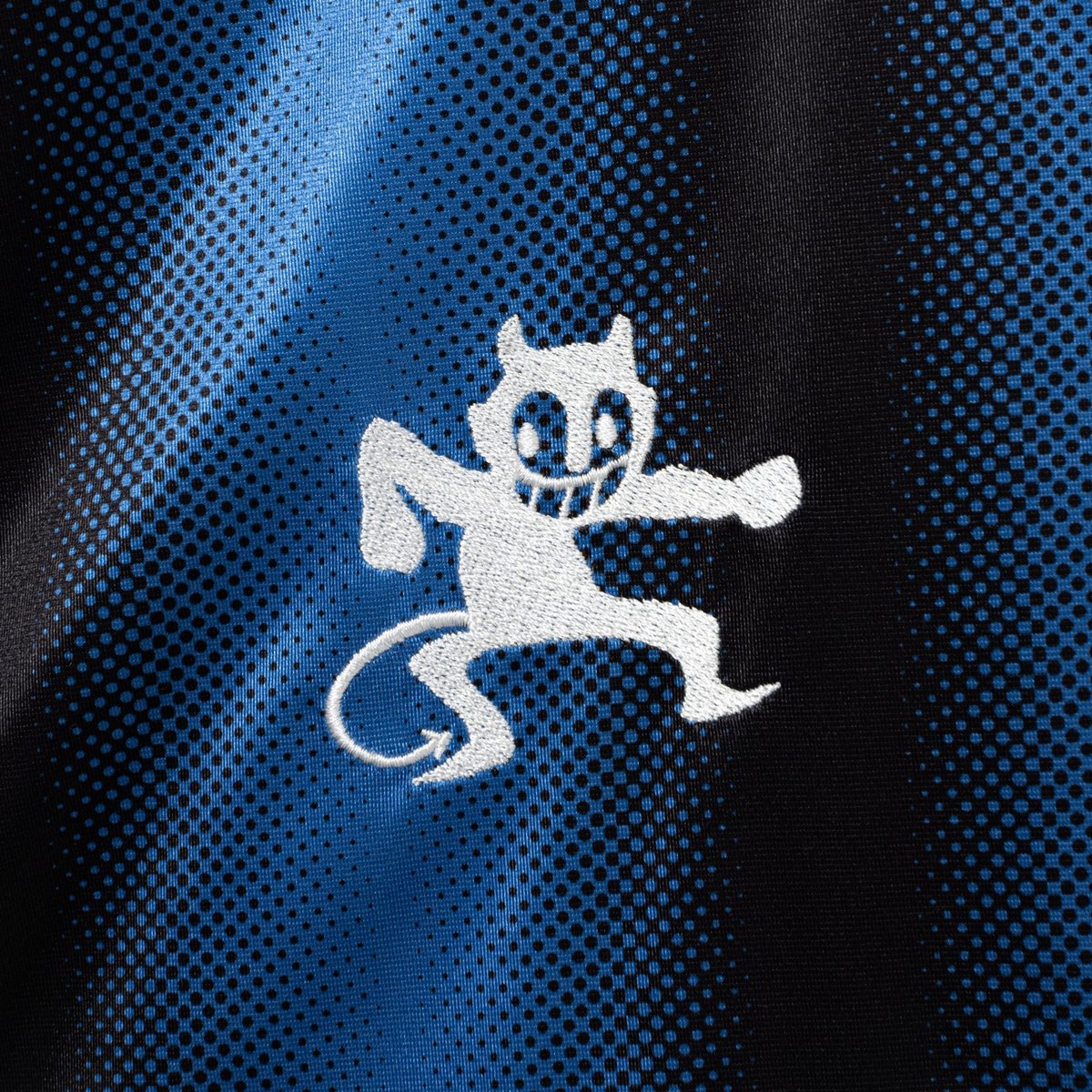 BoTT / GRADIENT SOCCER SHIRT / BLACK | Sophomore