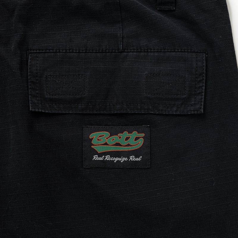 BoTT / MESH POCKET CARGO SHORT / BLACK | Sophomore