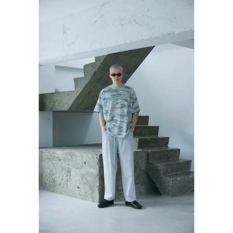 COMFORTABLE REASON / SURFACE DYED DENIM / SMOG
