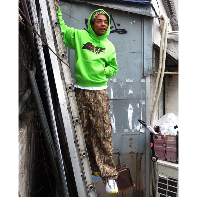 BoTT / SPACE LOGO HOODIE / BROWN | Sophomore