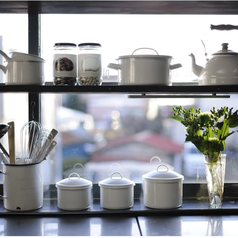 月兎印】ケトル 2.2L ホワイト レッド IH対応 琺瑯 ホーロー やかん