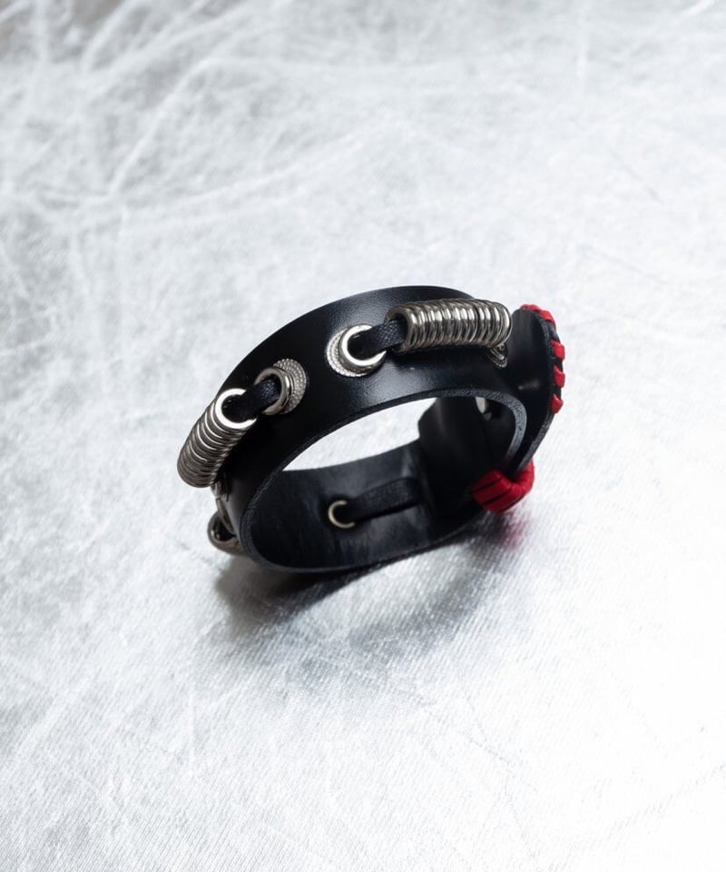 新品］TOGA VIRILIS metal leather bangle | unctum