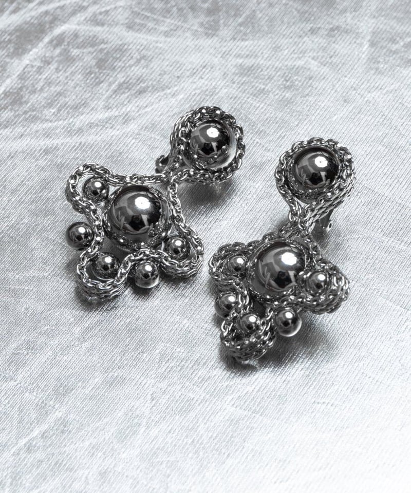 新品］TOGA PULLA clover earrings | unctum
