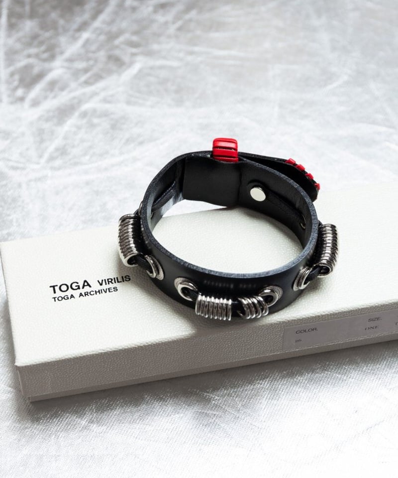 新品］TOGA VIRILIS metal leather bangle | unctum