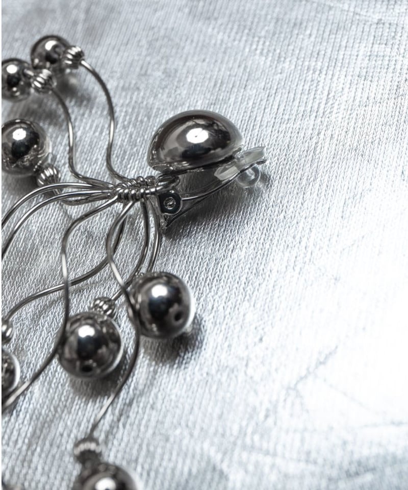 新品］TOGA PULLA metal wave earrings | unctum
