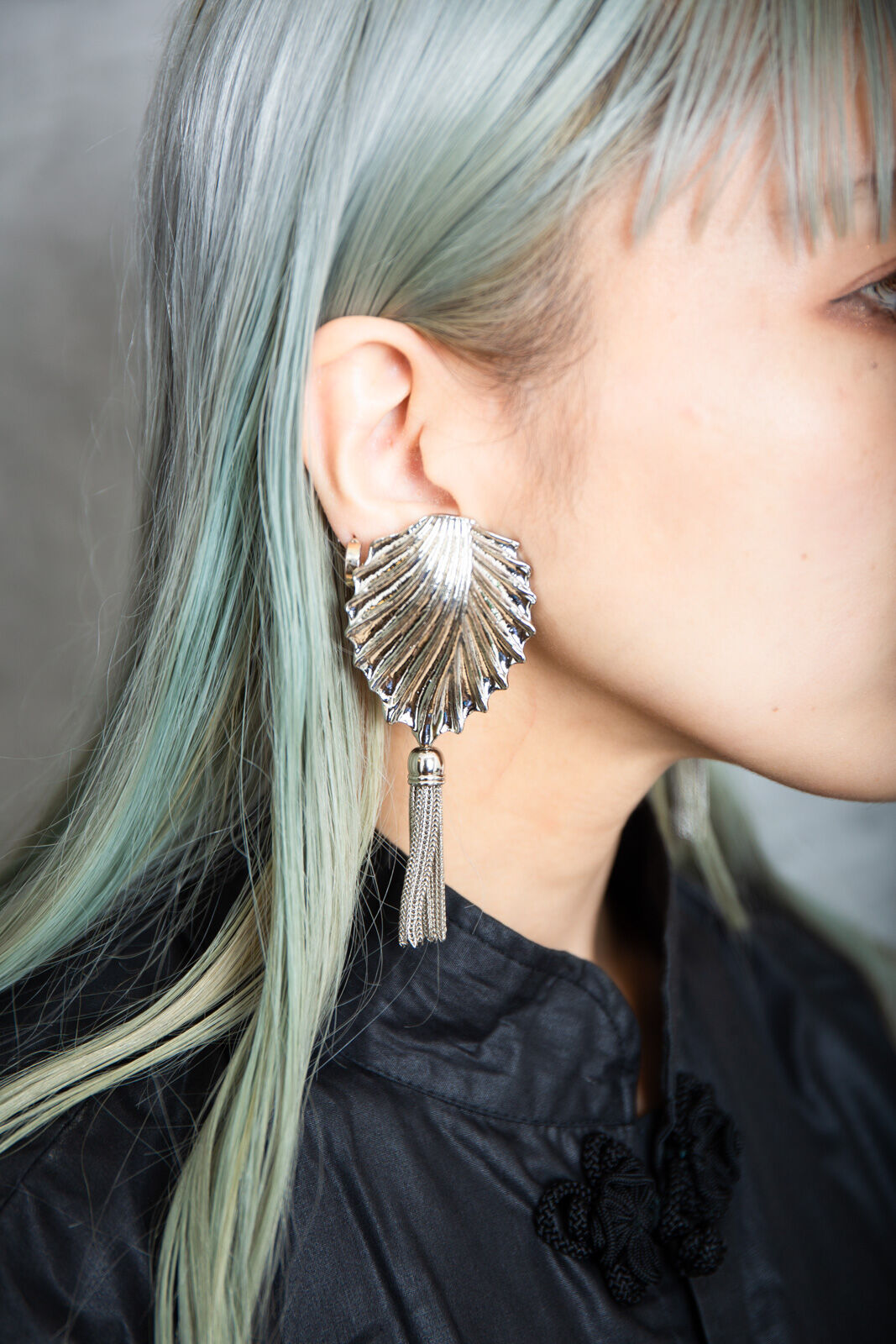 新品］TOGA Metal fringe earrings | unctum