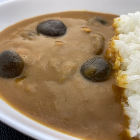 11310021　宮崎県産しいたけとベーコンカレー　200ｇ
