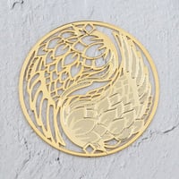 【太極図 羽】（直径約4cm）