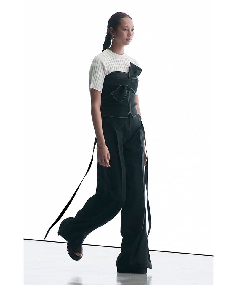 HYKE WHITE STITCH STRAPLESS TOP