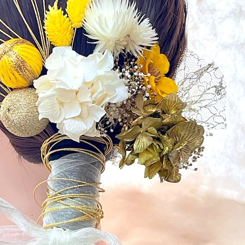 №185♡ドライフラワー髪飾り♡成人式♡卒業式♡結婚式♡紐アレンジ♡金箔ヘア 楽天市場】髪飾り ドライフラワー 成人式 卒業式 和装 髪飾り