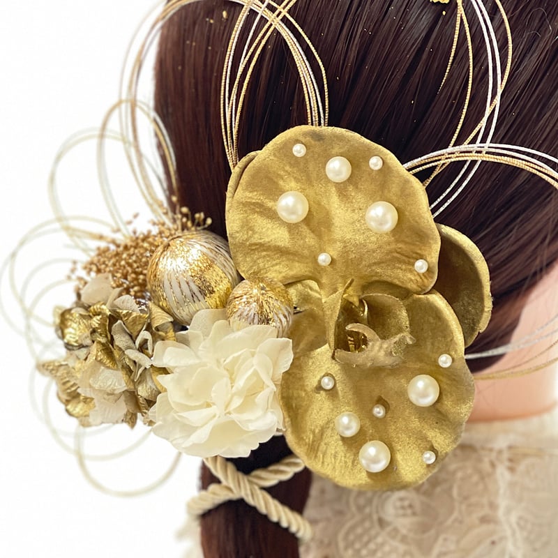 髪飾り 和装 結婚式 成人式 百合ゴールド パール 蝶々 ヘアアクセサリー 羽 髪飾り 和装 結婚式 成人式 百合ゴールド パール 蝶々 ヘア
