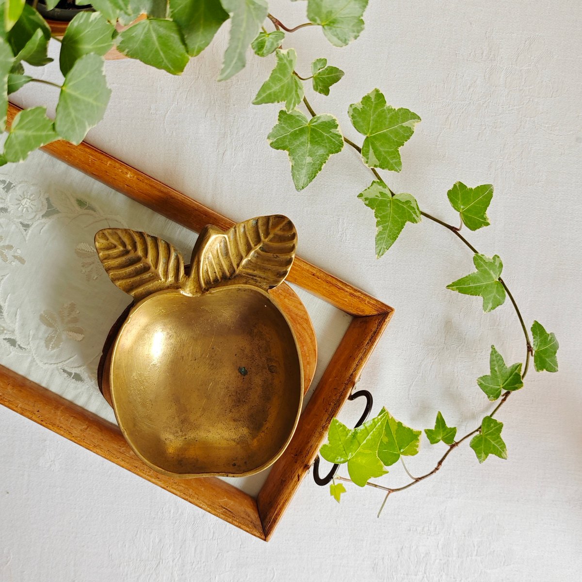 真鍮のりんごのトレイ | Tabino Okurimono