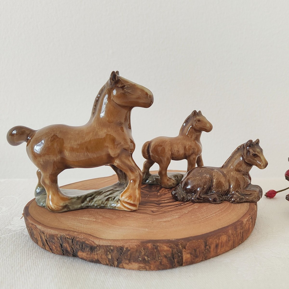 親馬と子馬の浮彫り 置物 美術品 【公式通販】