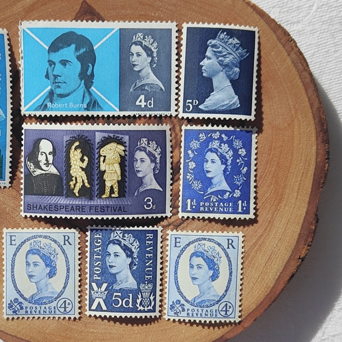エリザベス女王の古い切手【Blue】B | Tabino Okurimono