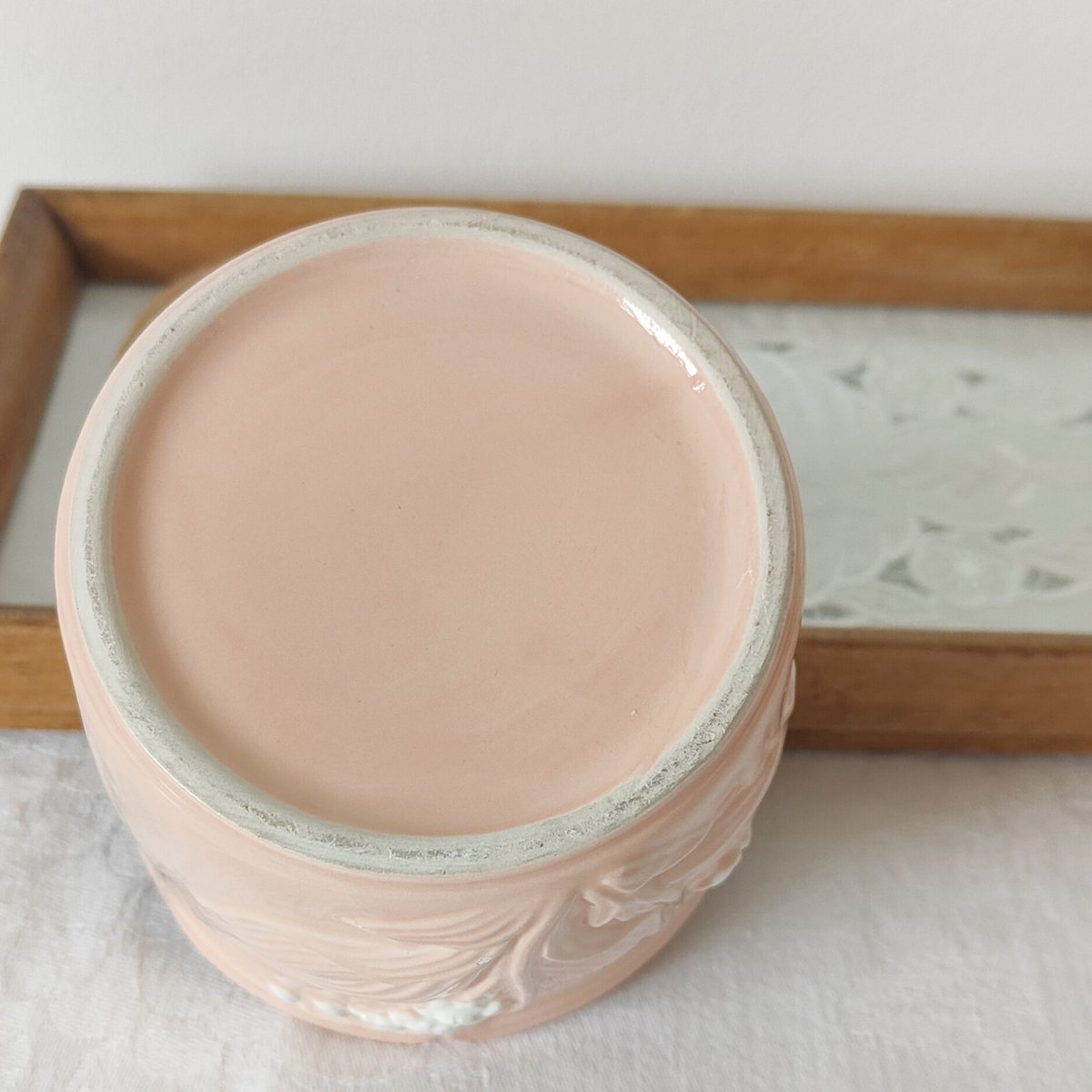 淡いピンクのスズラン鉢カバー | Tabino Okurimono