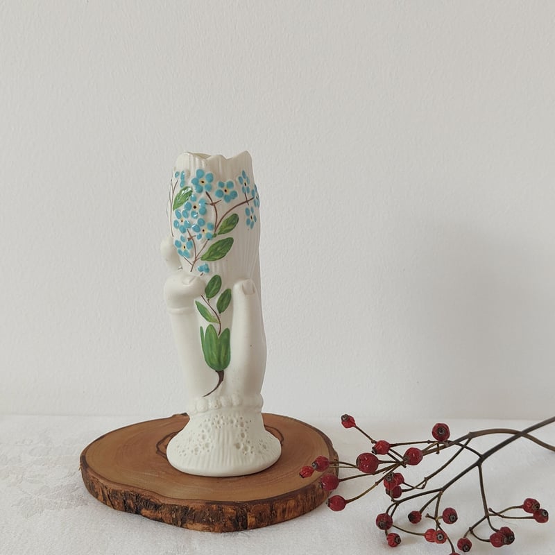 ハンドモチーフのフラワーベース | Tabino Okurimono