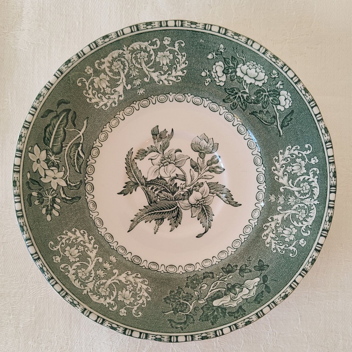 カミラグリーンのカップ＆ソーサー【B】 | Tabino Okurimono