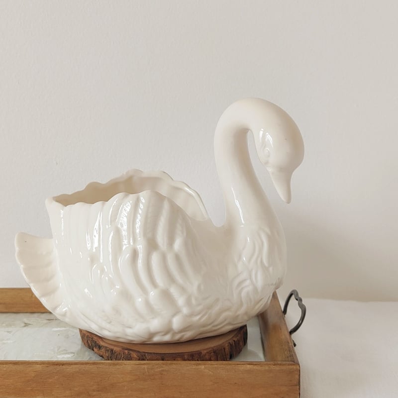 IDEE 秋山花 アート 琉球ガラス 白鳥 猫 フラワーベース IDEE 秋山花 アート 琉球ガラス 白鳥 猫 フラワーベース ネコ