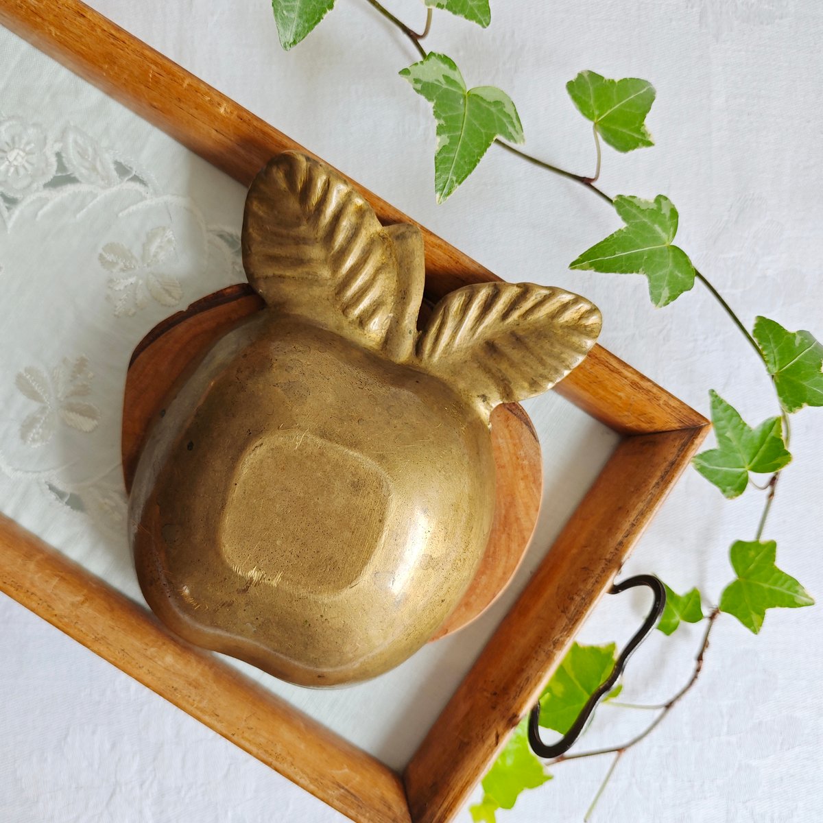 真鍮のりんごのトレイ | Tabino Okurimono