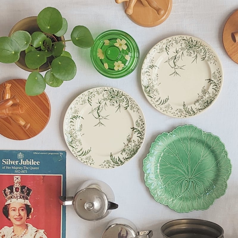 グリーンガラスの小物入れ | Tabino Okurimono