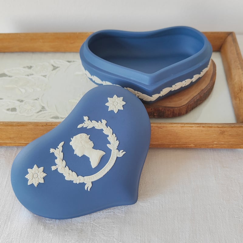 エリザベス女王のハートの入れ物 | Tabino Okurimono