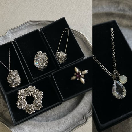 刺繍ブローチ　専用商品 1134］［1135］刺繍ブローチ2点