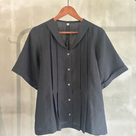 ブラックブラウス | STORES