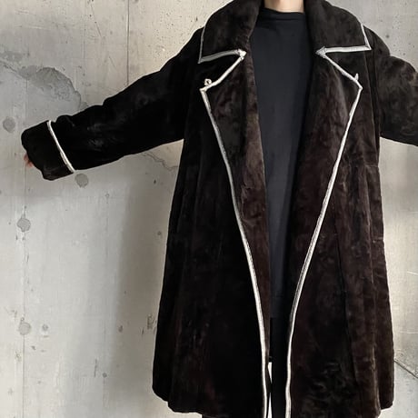 1980's FRANCE MADE Piping design fake fur coat
