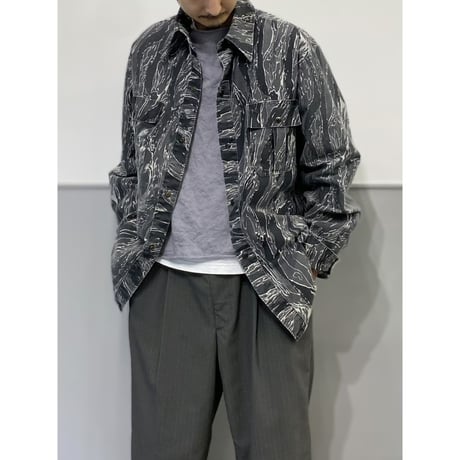 1990's Realtree camouflage long sleeve shirt