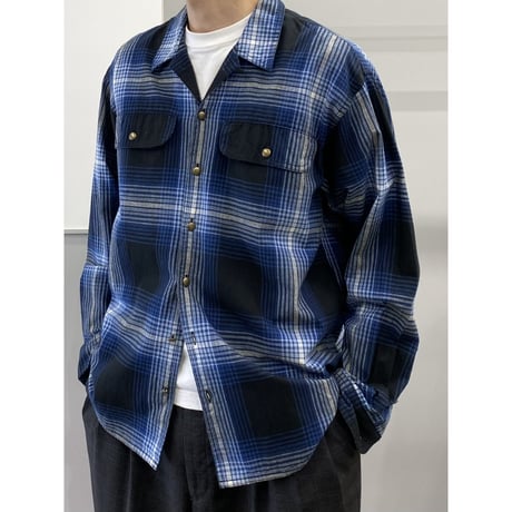 1980's "Liz wear"  Open collar plaid shirt