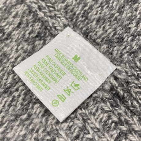 1990's-2000's "Johnstons of Elgin" Cashmere knit cardigan